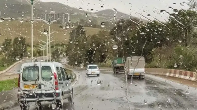 منخفض جوي يضرب الجزائر.. هذه الولايات المعنية