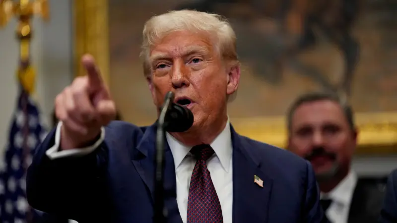 متحف أميركي يعلق على قرار إزالة لوحة إجراءات عزل ترامب