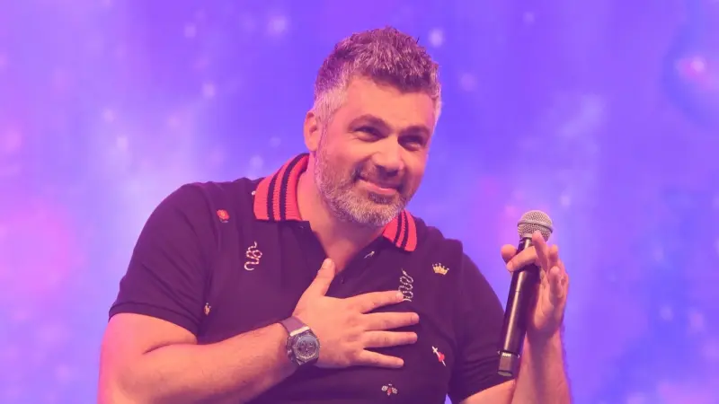 ما حقيقة ارتباط فارس كرم والمذيعة دانييلا غاريوس؟ القصة كاملة