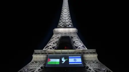 related_news_inside_blogsتحرّك مؤيد للفلسطينيين عند برج إيفل.. والشرطة الفرنسية تتحرك