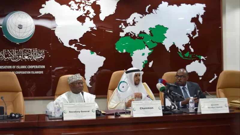 اعتبرته عملاً "معادياً للإسلام".. السويد تدين إحراق نسخة من القرآن