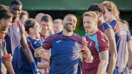 صور - محمد صلاح يخوض أول مران له مع طرابزون سبور