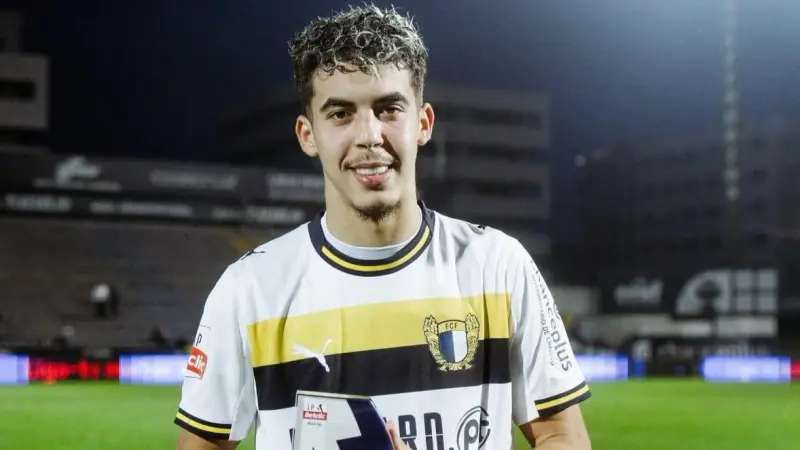 القنوات الناقلة لمباراة بنفيكا ضد فاماليكاو اليوم في الدوري البرتغالي مع الموعد والتشكيلة