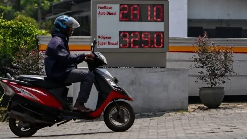 أوروبا تحذر من "صدمة ركود" تصيب الاقتصاد العالمي بسبب حرب إيران