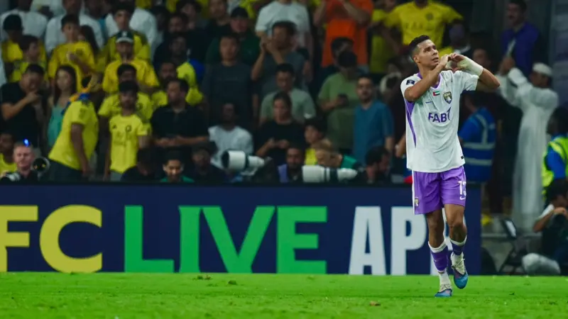 فيديو - الحسين رحيمي يرفض الاحتفال ويبكي بعد التسجيل للعين في شباك النصر.. ما السبب؟