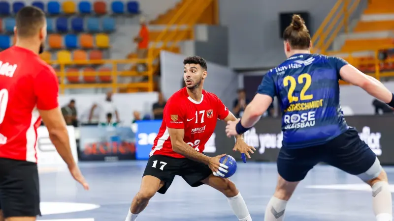 القنوات الناقلة لمباراة الأهلي وبرشلونة في بطولة العالم للأندية لكرة اليد 2024 مع الموعد