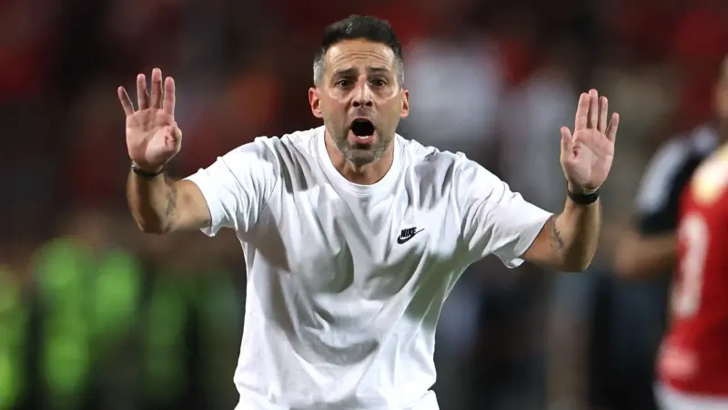 تصريحات صادمة.. هل طالب شيكابالا برحيل يانيك فيريرا عن الزمالك؟