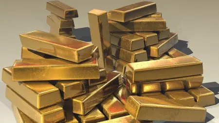 لماذا تراجعت أسعار الذهب إلى أدنى مستوى في شهر؟