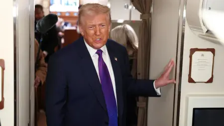 "وول ستريت جورنال": ترامب يدرس ضربة مبدئية محدودة على إيران