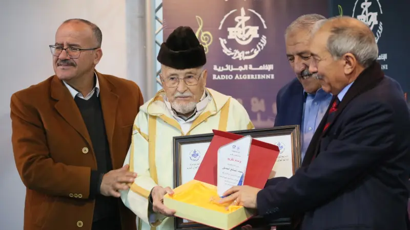 "العقاد الجزائري".. من هو محمد الصالح الصديق؟