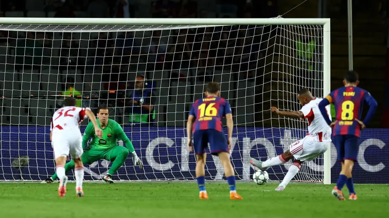 ليلة تألق المغاربة.. 4 أسماء تسطع في سماء دوري أبطال أوروبا