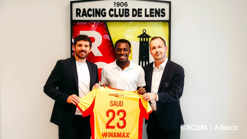 رسميا.. سعود عبد الحميد ينتقل إلى لانس الفرنسي