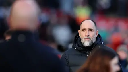 related_news_inside_blogsفيديو - صيد الكاميرا.. تودور مدرب توتنهام في موقف محرج بسبب سلوت