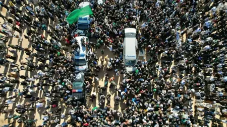 related_news_inside_blogs"غدرتم بآخر فارس".. عائشة القذافي تنعى شقيقها سيف الإسلام