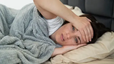لماذا تظهر أعراض الاكتئاب في الليل؟