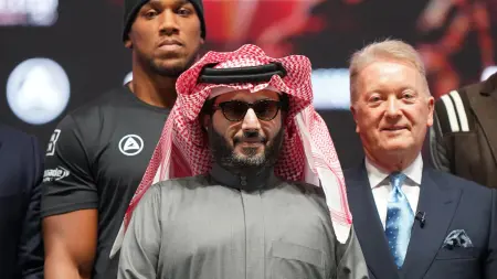 related_news_inside_blogsتركي آل الشيخ يتفاوض لشراء ناد في الدوري الإنجليزي.. ما القصة؟