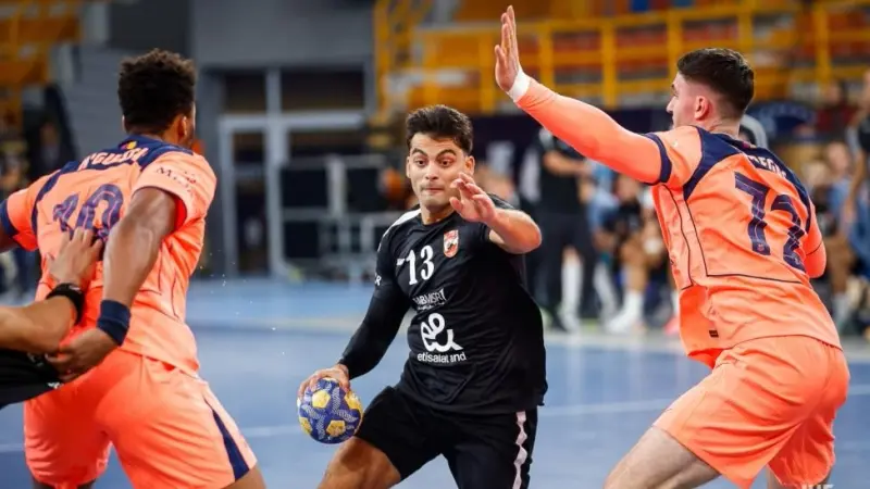 موعد مباراة الأهلي ضد ماجدبورغ لتحديد المركز الثالث في كأس العالم للأندية لكرة اليد 2025 والقنوات الناقلة