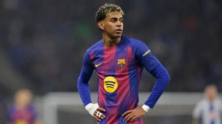 related_news_inside_blogsيامال يغيب عن تدريبات برشلونة.. شكوك حول لحاقه بمواجهة أتلتيك بلباو