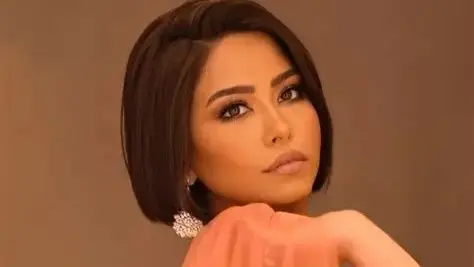 أشرف زكي يكشف سر انعزال شيرين عبد الوهاب في منزلها