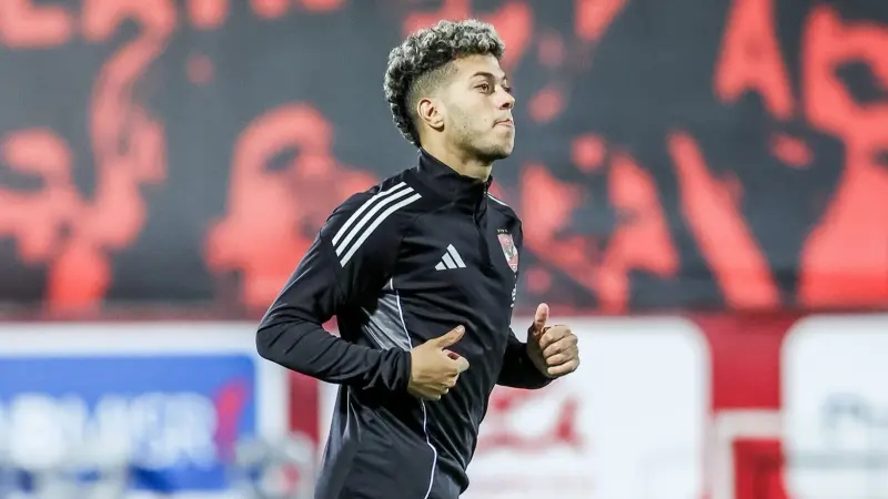 تشكيلة الأهلي اليوم أمام سموحة والغيابات.. موقف إمام عاشور وتريزيغيه