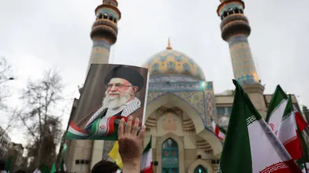 related_news_inside_blogsواشنطن: متشددون قد يتولون مكان خامنئي في حال مقتله