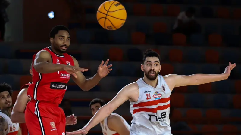 موعد مباراة الأهلي والزمالك في نصف نهائي بطولة السوبر الممتاز لكرة السلة والقنوات الناقلة.. هل يكرر المارد الأحمر فوزه؟