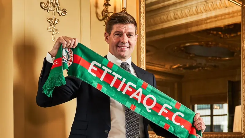 بعد التعاقد مع جيرارد.. كوتينيو بين أبرز الأسماء العالمية التي يفاوضها الاتفاق السعودي