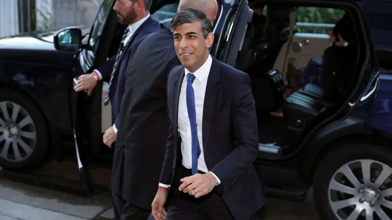 انتخابات بريطانيا.. هل فاقم سوناك الأزمة المالية عام 2008؟