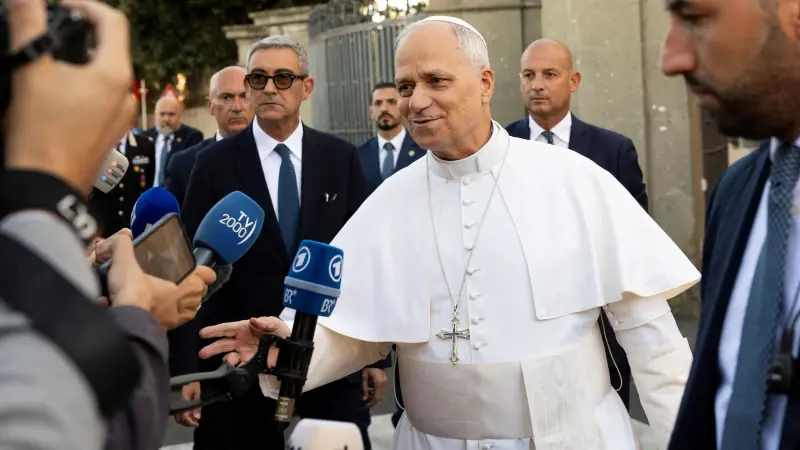 انتقاد البابا لترامب يشجع أساقفة أميركا على مساعدة المهاجرين