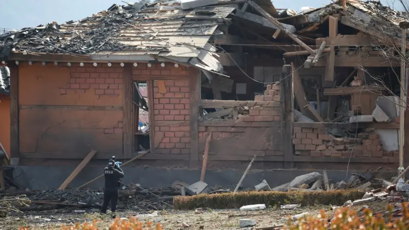 صور وفيديو سقوط قنابل من مقاتلة على مدنيين في كوريا الجنوبية