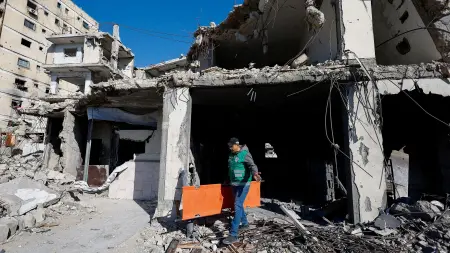 related_news_inside_blogsبينهم طفل.. مقتل 3 فلسطينيين في غارات إسرائيلية على غزة