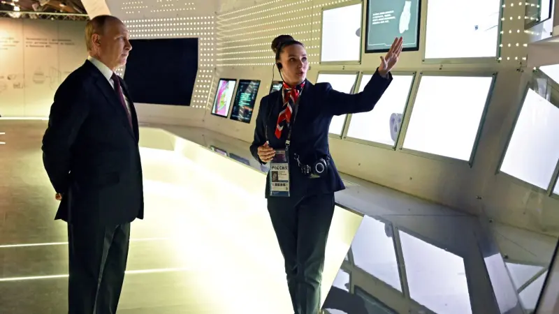 فيديو - بوتين يحضر عرضا لتجربة قنبلة نووية