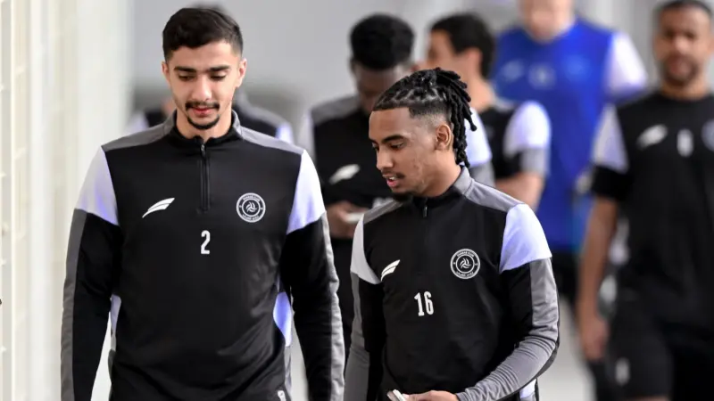 تشكيلة الشباب اليوم أمام الاتحاد مع غيابات القائمة.. موقف عبدالرزاق حمدالله