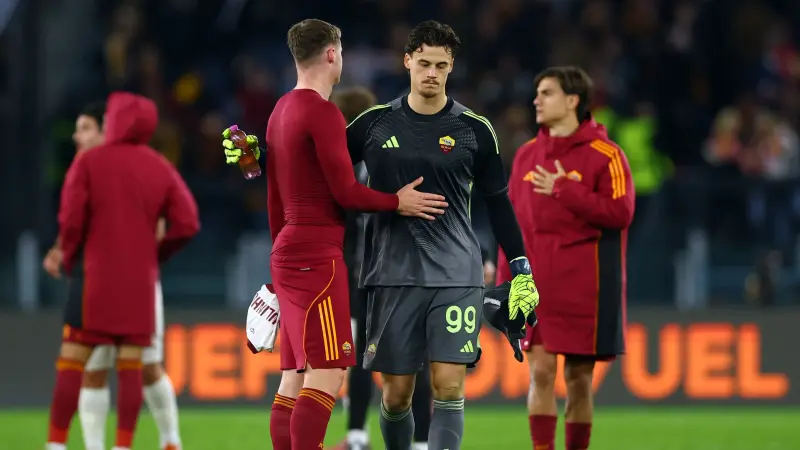 الدوري الإيطالي - غياب حارس روما سفيلار لمدة شهر بسبب كسر في الأصبع