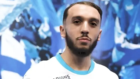 رسميا.. مارسيليا يعلن عن التعاقد مع الجزائري غويري