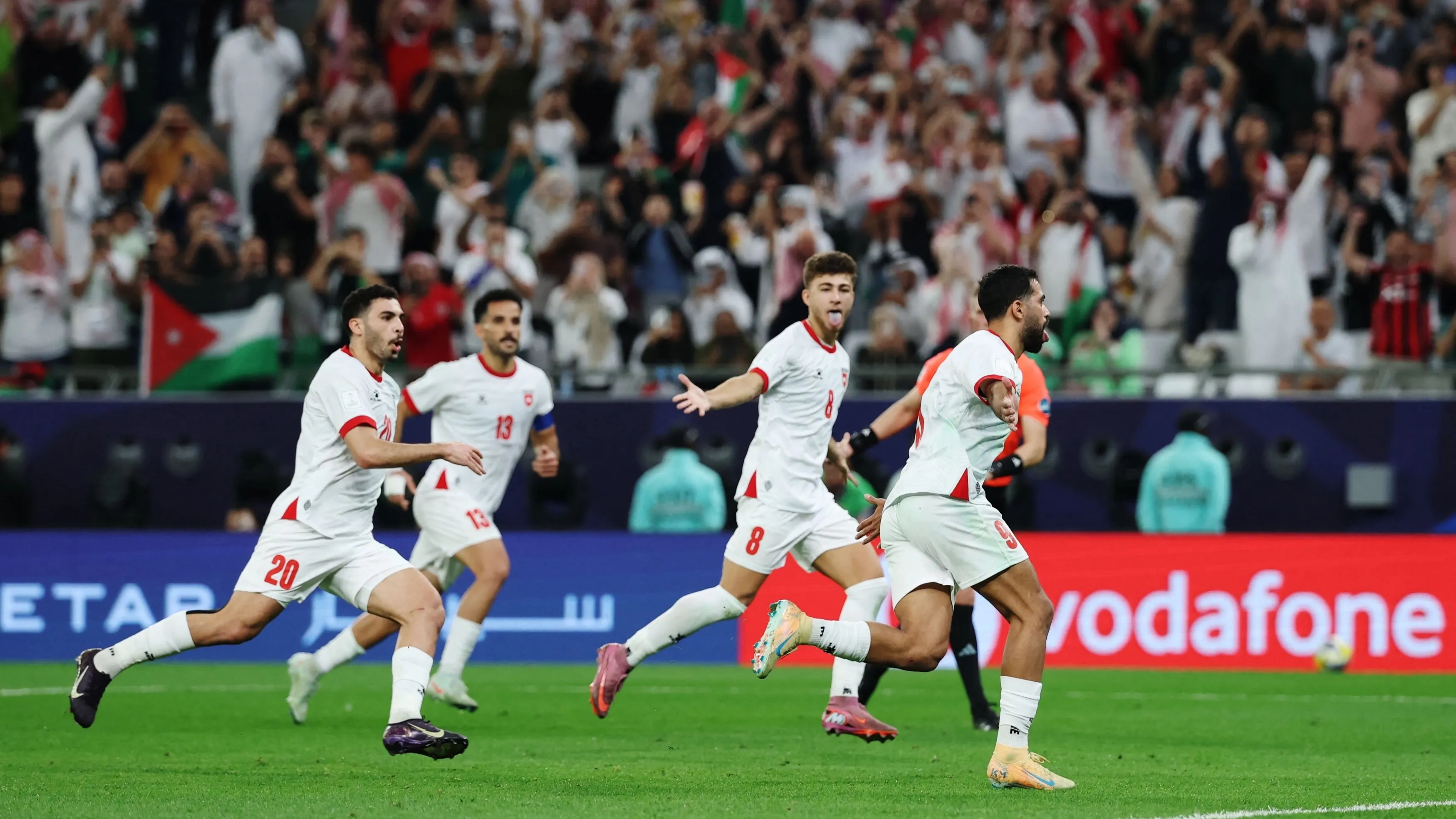 صافرة أجنبية.. من هو حكم مباراة السعودية والأردن اليوم؟ 