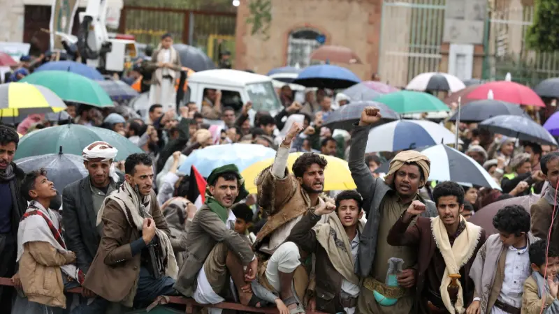 هيئة البث الإسرائيلية: "الحوثيون" يجندون مهاجرين أفارقة مقابل الغذاء