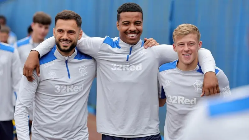 القنوات الناقلة لمباراة رينجرز ضد باناثانيكوس في تصفيات دوري أبطال أوروبا 2025-2026 مع الموعد