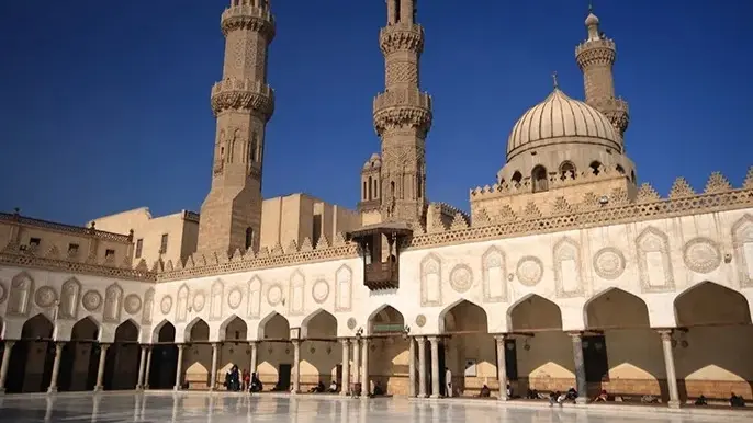 الأزهر يدين استمرار اعتداءات إيران "غير المبررة" على جيرانها