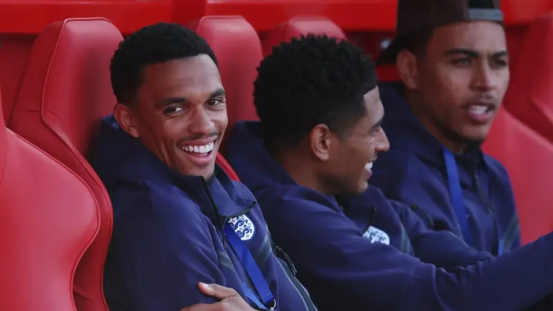 تعليق مثير من توخيل على استبعاد بلينغهام من قائمة منتخب إنجلترا