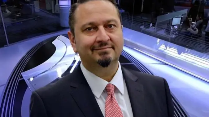 ما حقيقة تعيين نارت بوران مدير إعلام الديوان الملكي السابق في الأردن في منصب سفير؟