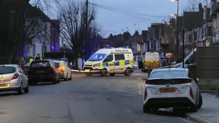 related_news_inside_blogsلندن.. اعتقال 4 أشخاص بتهمة التجسس لصالح إيران