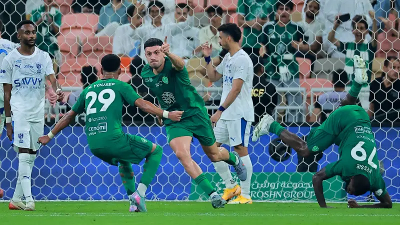 هل يرحل ميريح ديميرال عن الأهلي هذا الصيف؟ إشارات مقلقة لجماهير الراقي