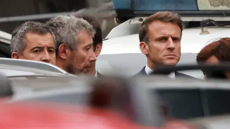 ماكرون وبزشكيان.. تحذيرات من تصعيد في لبنان ومباحثات في الملف النووي