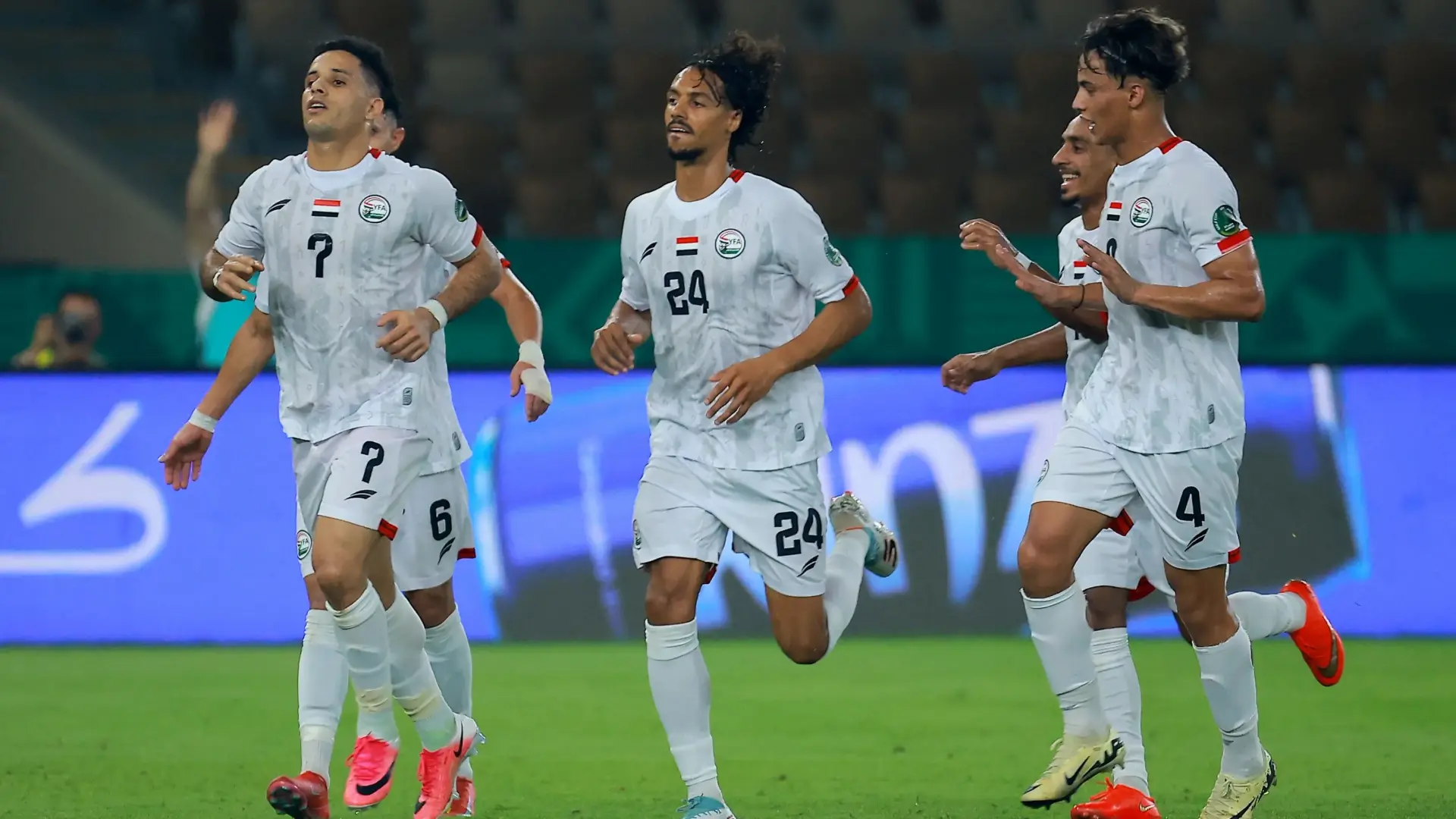 اليمن يكتسح منتخب البحرين (رويترز) اليمن يكتسح منتخب البحرين (رويترز)