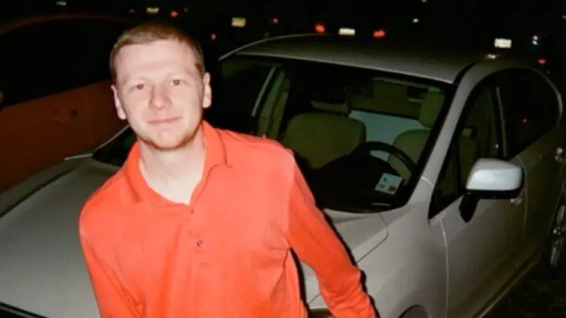 معلومات صادمة كشفها صديق الطيار الذي أحرق نفسه من أجل غزة