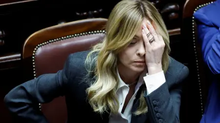 related_news_inside_blogsفيديو - نائب إيطالي يفتح النار على ترامب ونتانياهو وميلوني