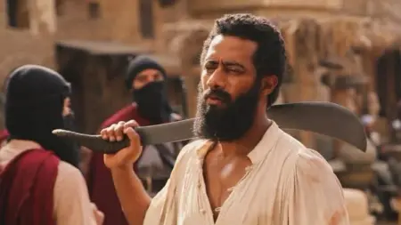 جدل واسع بعد منع "صعايدة" من دخول فيلم محمد رمضان "أسد"