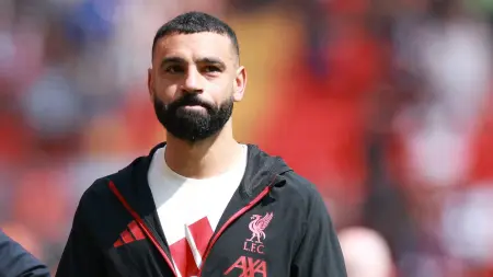 related_news_inside_blogsفيديو - ما حقيقة تجاهل محمد صلاح لمشجع مصري في مباراة ليفربول وتشيلسي؟