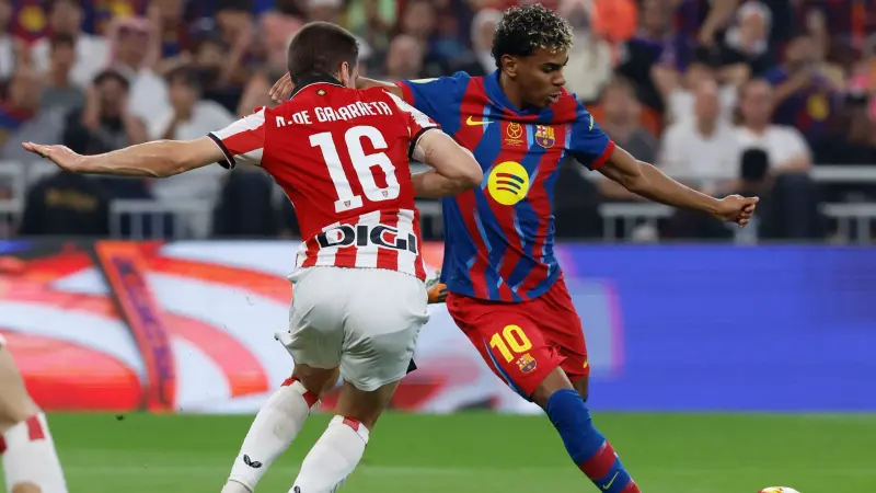 عودة يامال وليفاندوفسكي.. فليك يعلن تشكيلة برشلونة لمواجهة ريال مدريد